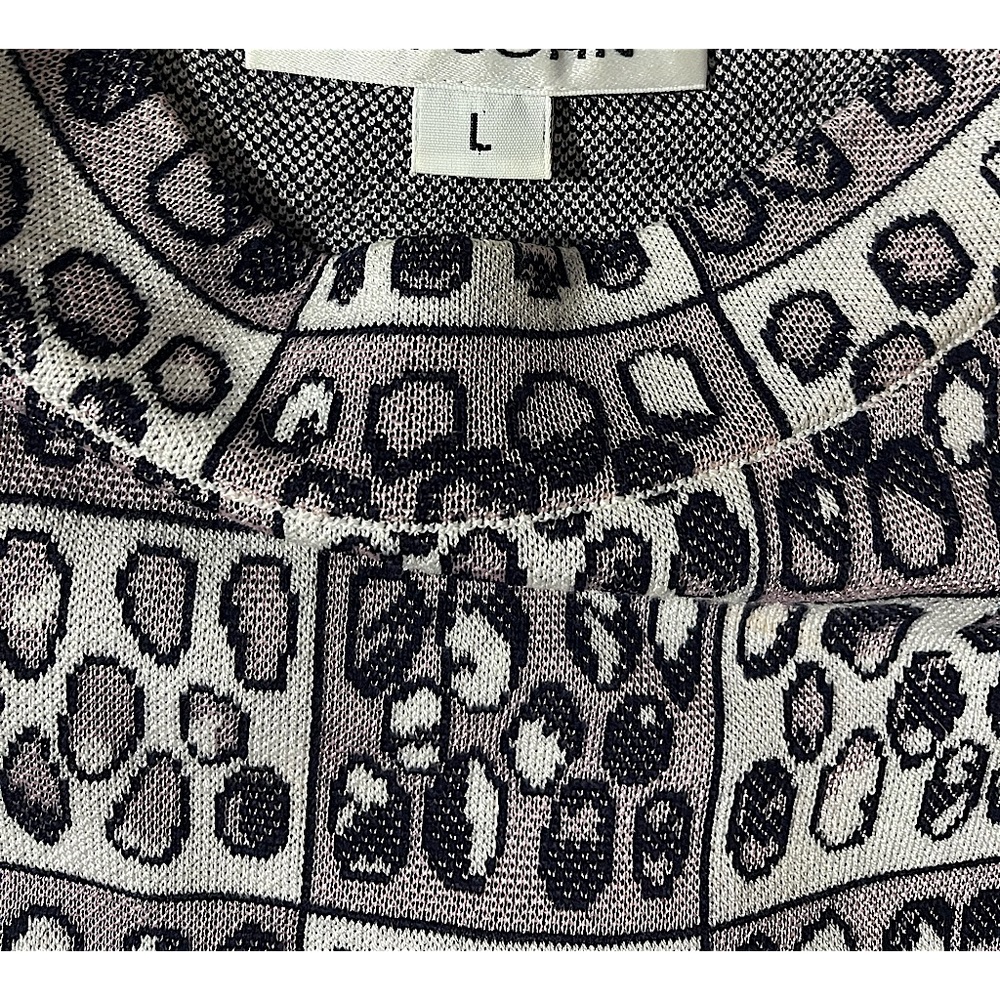 St John sleeveless blouse